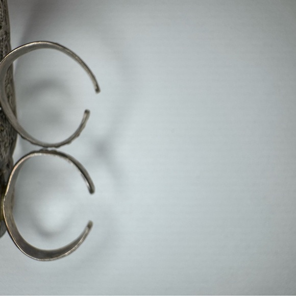 Silver Ring - Picture 7 of 7